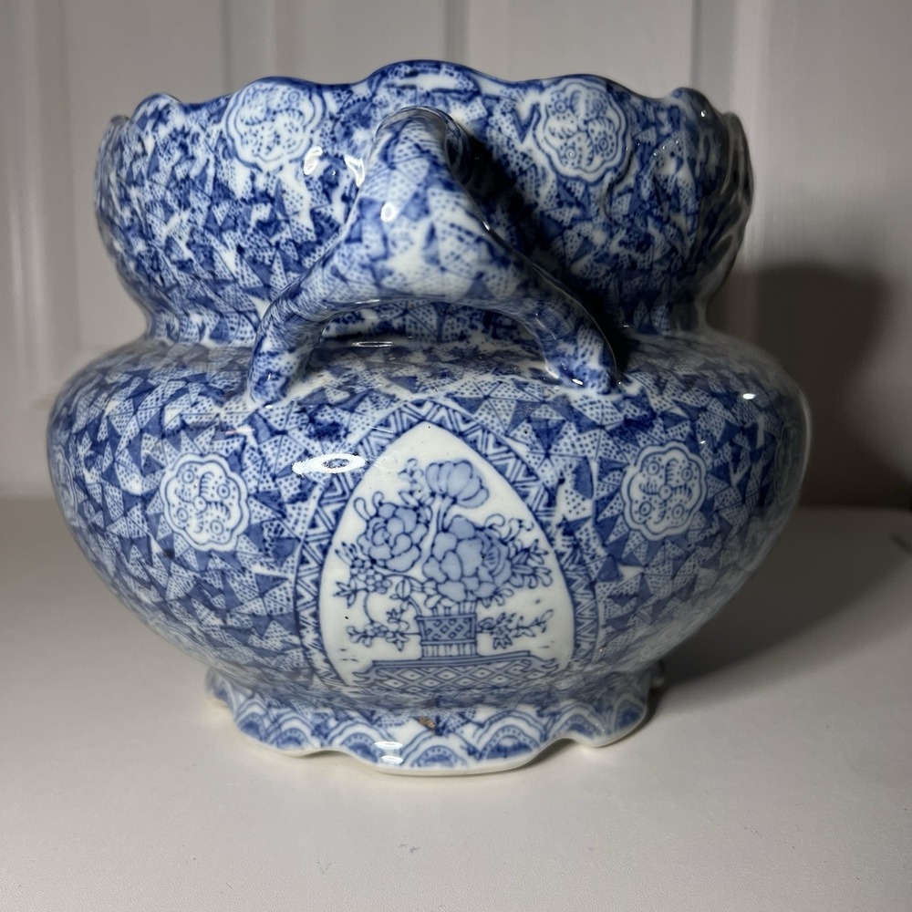 Vtg Blue White chinoiserie Porcelain Planter Scalloped Rim 2 Handles 7"